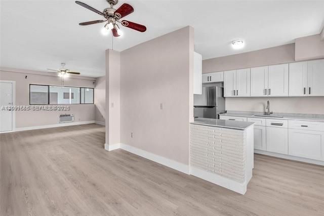 1165 Marseille Dr , Unit 20, Miami Beach, FL 33141 Photo