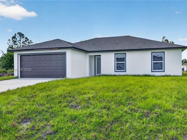 1054 CHADWICK AVE , Lehigh Acres, FL 33974