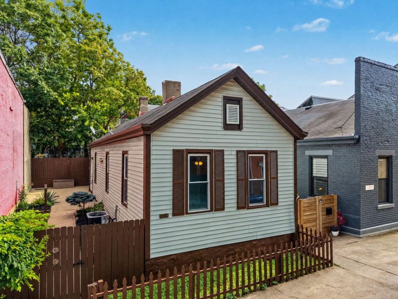 834 Perry Street, Covington, KY 41011 Photo 1