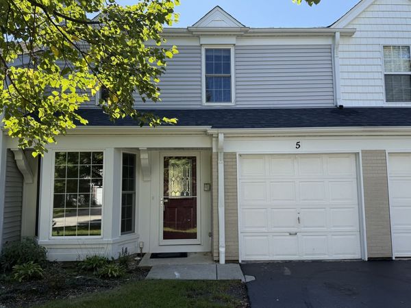 5 MARION Lane , Streamwood, IL 60107