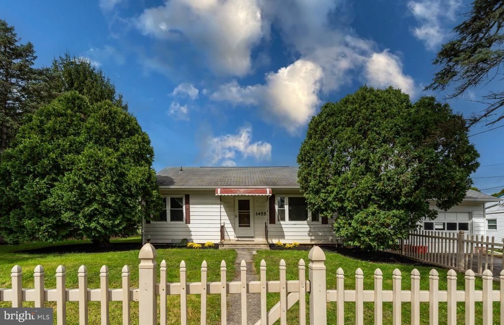 1455 ASH AVENUE, STATE COLLEGE, PA 16801