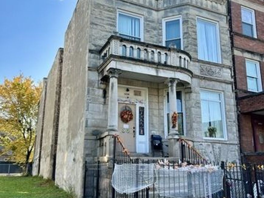 Main Photo