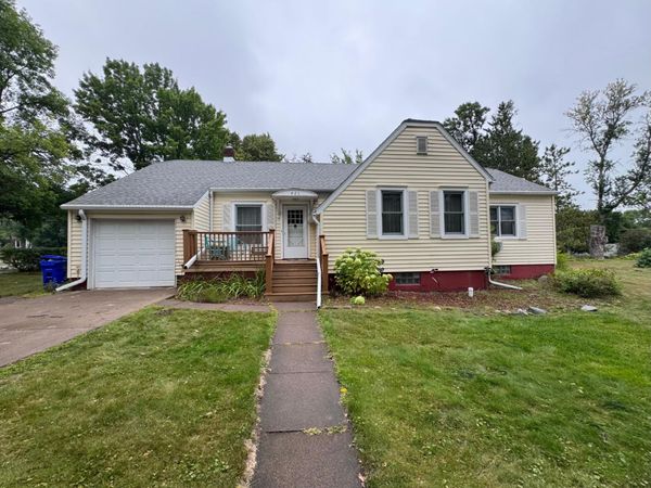 421 1st Street, Moose Lake, MN 55767