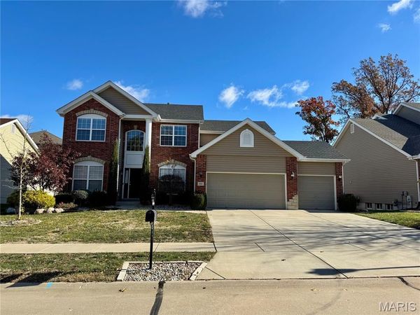 84 S Ridgewynd Court , Lake St Louis, MO 63367