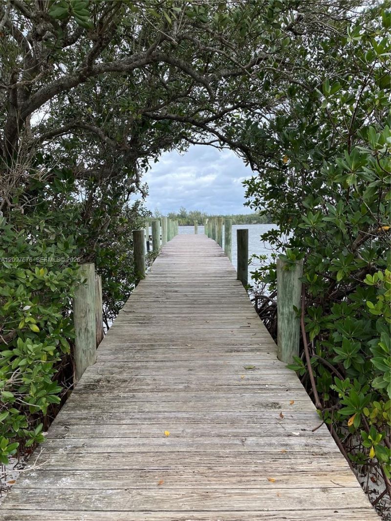5463 SE Miles Grant Rd , Unit 210, Stuart, FL 34997 Photo