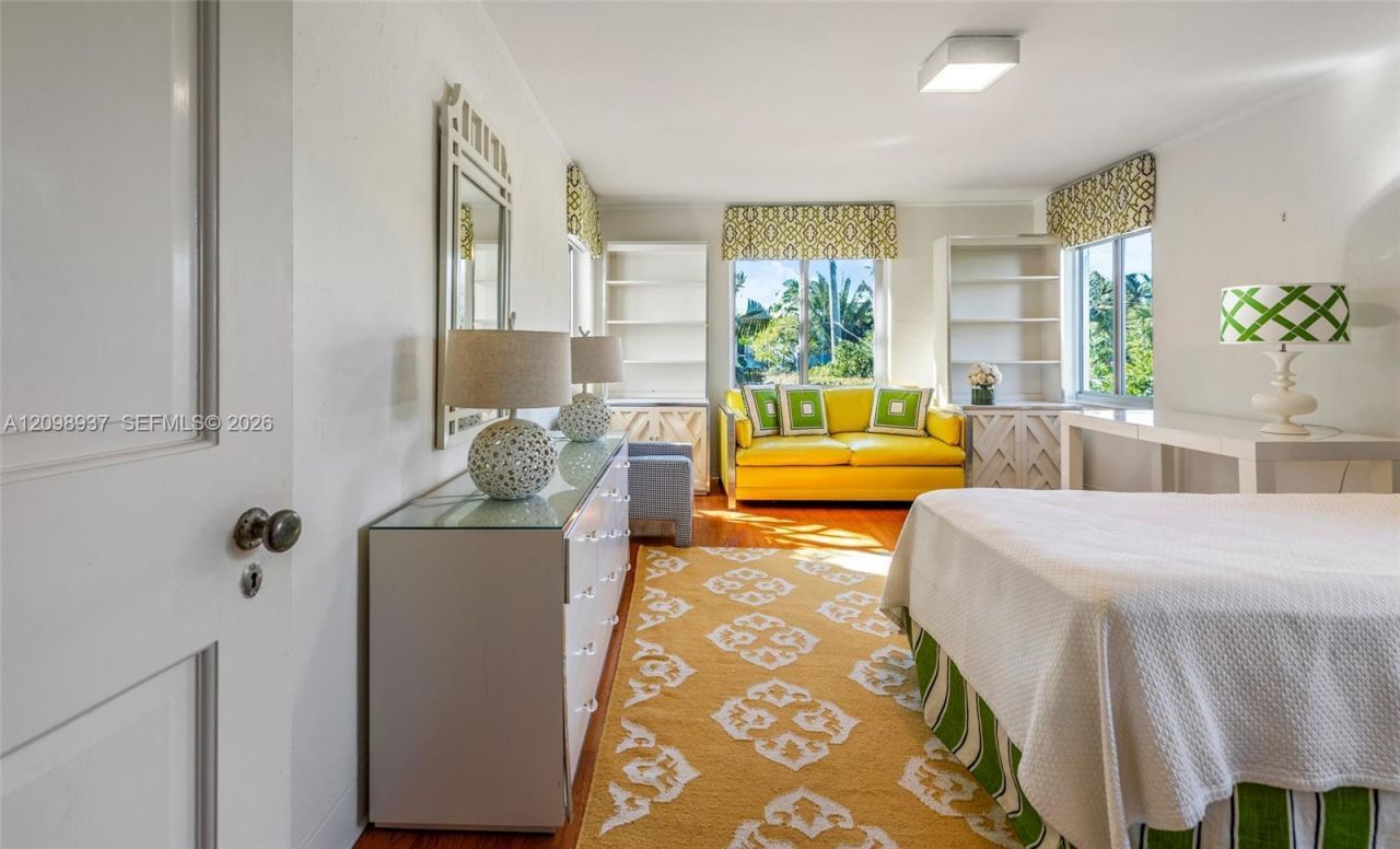 6415 Pine Tree Drive Cir, Miami Beach, FL 33141 Photo