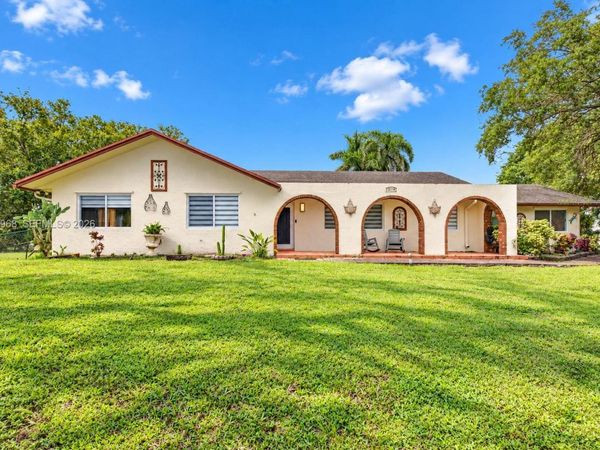 16110 Stirling Rd , Southwest Ranches, FL 33331