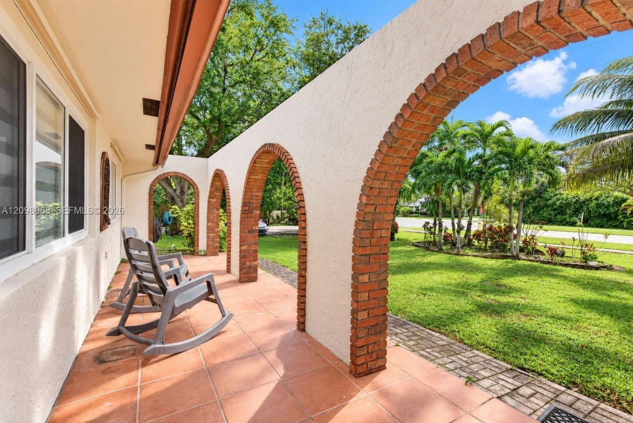 16110 Stirling Rd , Southwest Ranches, FL 33331 Photo
