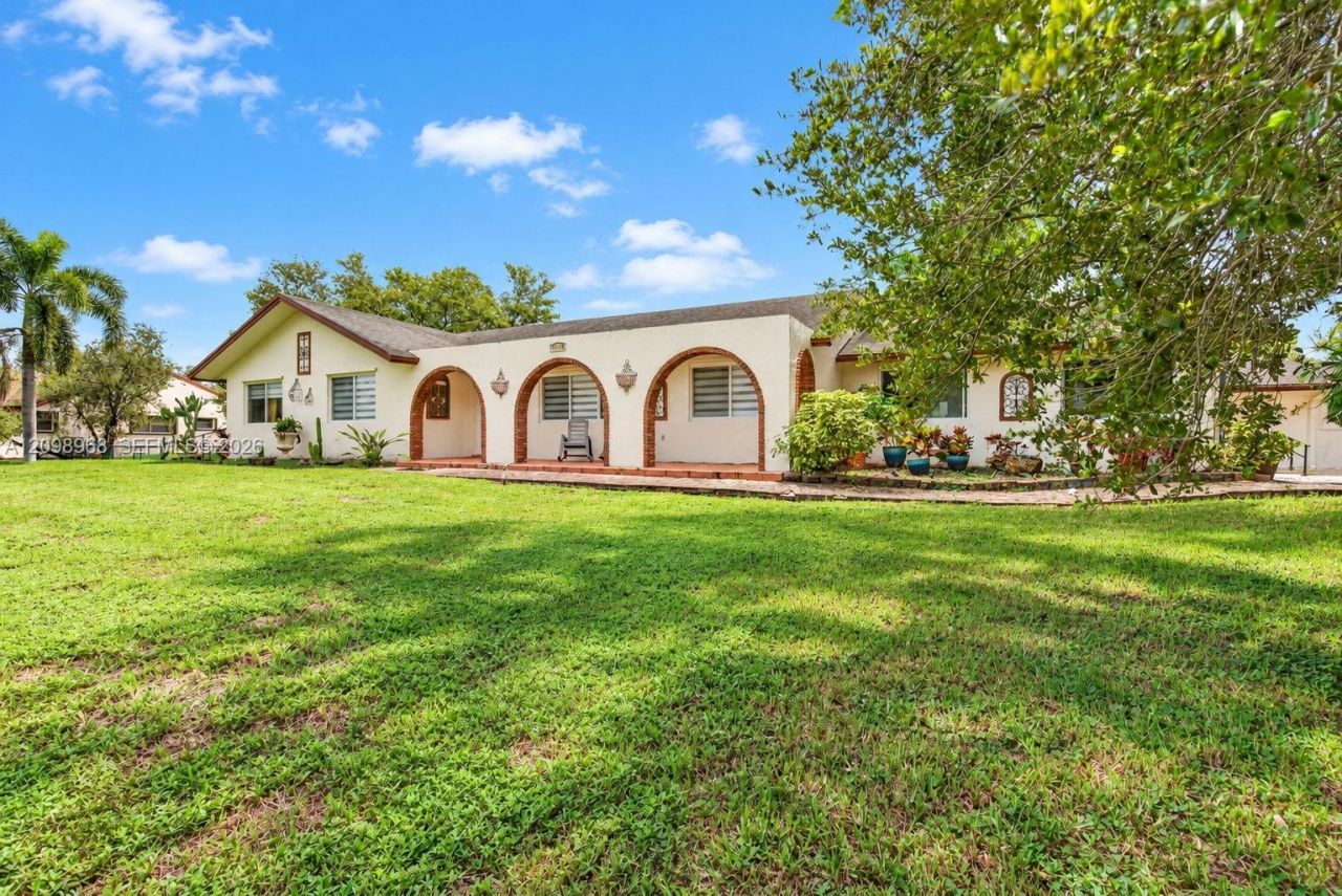 16110 Stirling Rd , Southwest Ranches, FL 33331 Photo