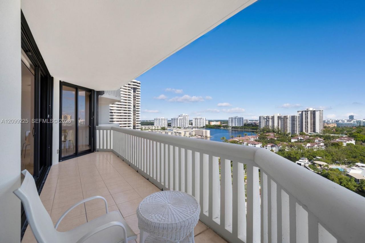 2000 Island Blvd , Unit 1710, Aventura, FL 33160 Photo