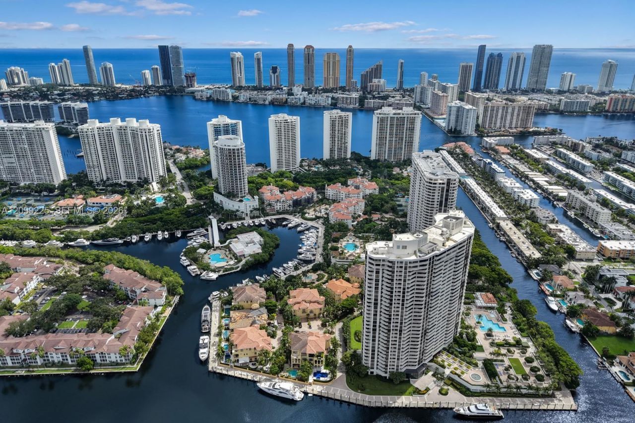 2000 Island Blvd , Unit 1710, Aventura, FL 33160 Photo