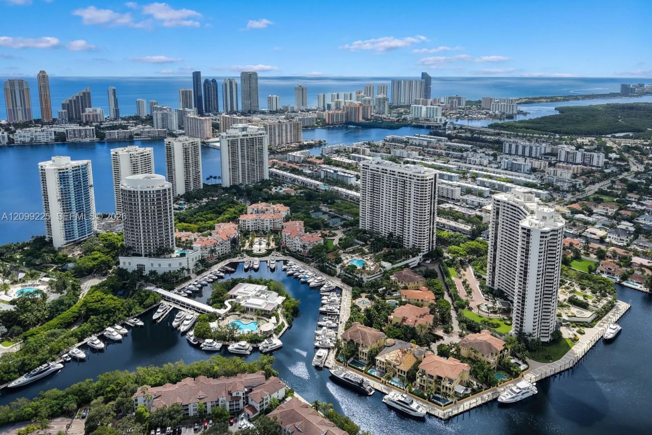 2000 Island Blvd , Unit 1710, Aventura, FL 33160 Photo