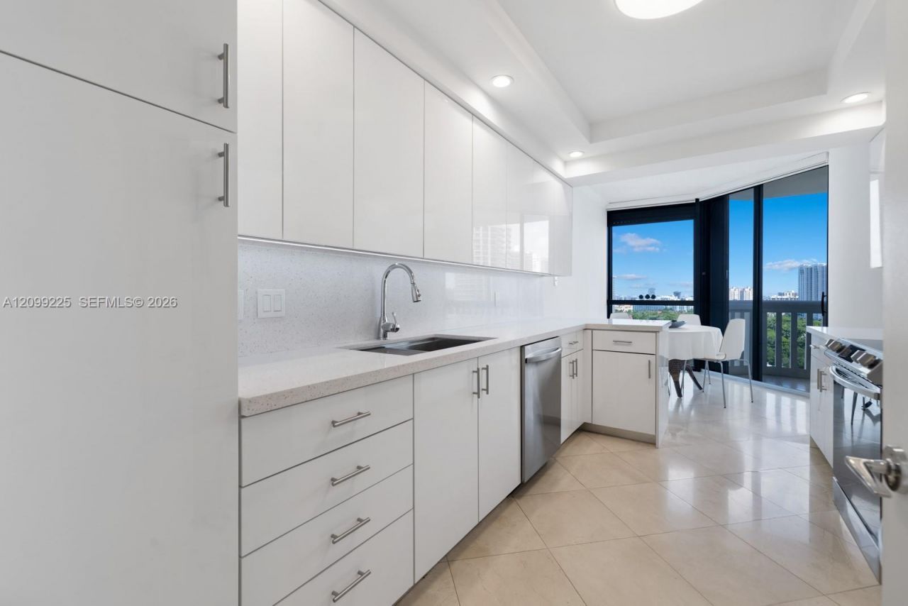 2000 Island Blvd , Unit 1710, Aventura, FL 33160 Photo