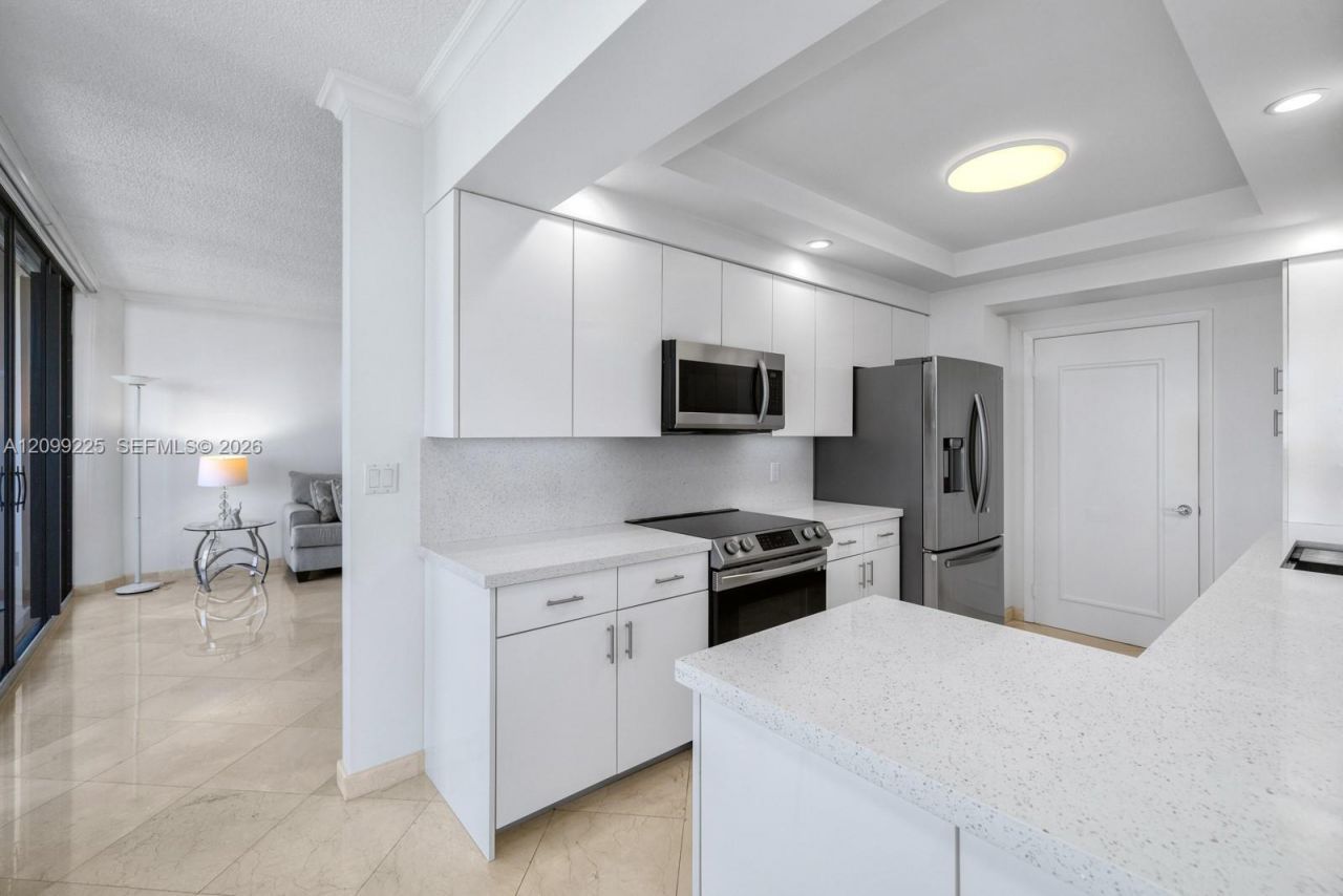 2000 Island Blvd , Unit 1710, Aventura, FL 33160 Photo