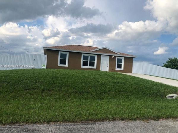 100 Liberty Terrace , La Belle, FL 33935
