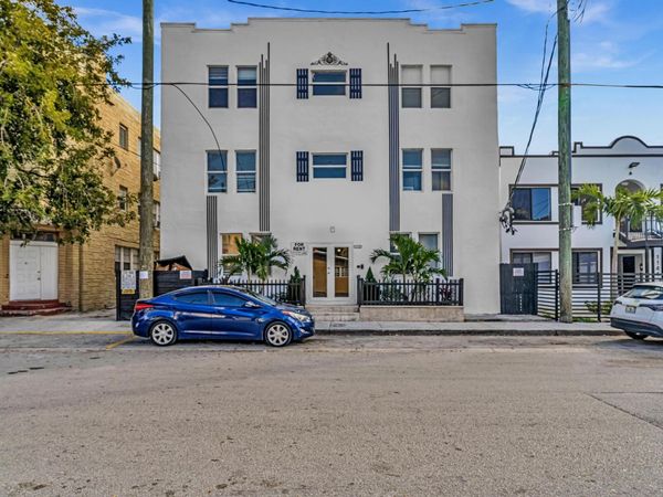 1142 SW 4TH Street, Unit 6, Miami, FL 33130