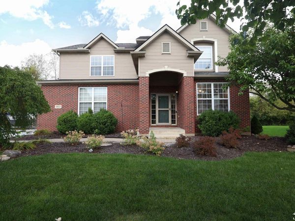 31023 Settlers Way Drive, Flat Rock, MI 48134