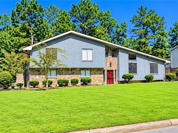 3255 Redona Drive, Atlanta, GA 30349