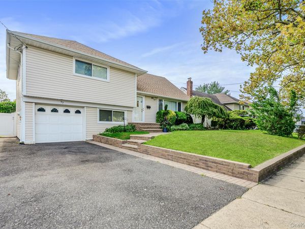 77 Concord Avenue , Oceanside, NY 11572