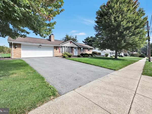 313 PARKVIEW DRIVE , MANHEIM, PA 17545