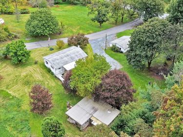 45 N LAKE DRIVE, POTTSVILLE, PA 17901