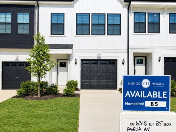 6318 Abelia Avenue , Charlotte, NC 28269
