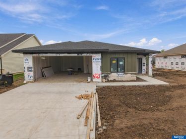 4121 Carnation Drive, Lincoln, NE 68865
