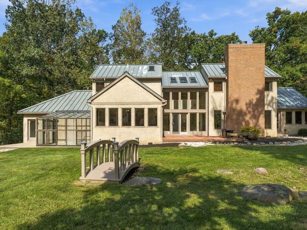 7077 Duncans Glen Drive , Westerville, OH 43082