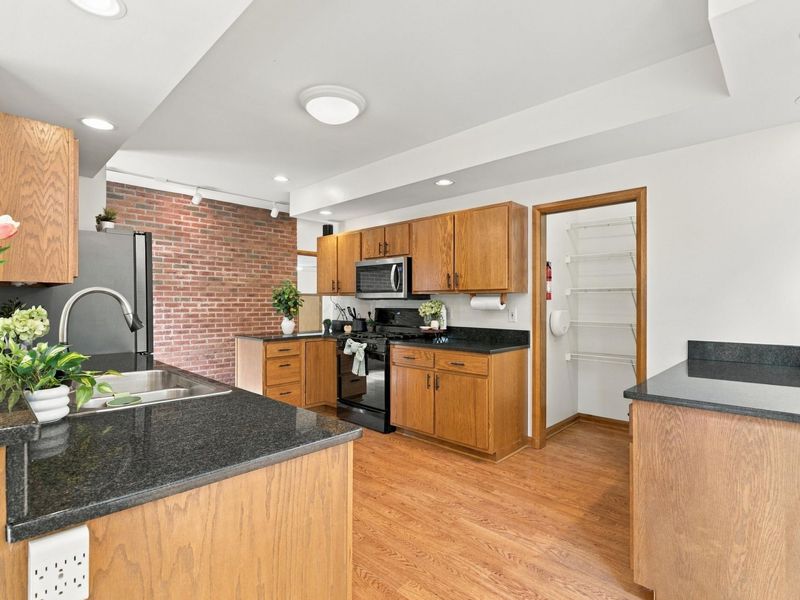 7077 Duncans Glen Drive , Westerville, OH 43082 Photo 18