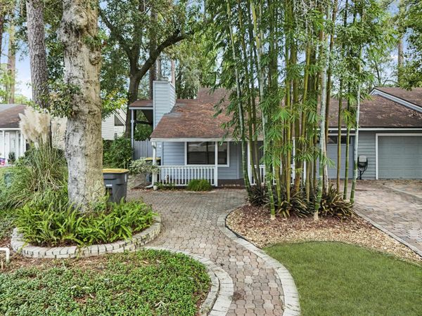 6631 Wellington Place Ln, Jacksonville, FL 32216
