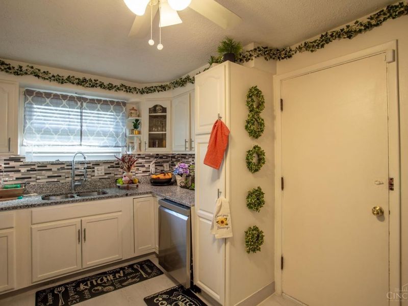 5003 Mt Alverno Road, Delhi Township, OH 45238 Photo 6