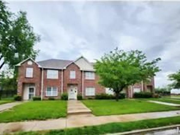 1367 Pennsylvania Avenue , East St Louis, IL 62205