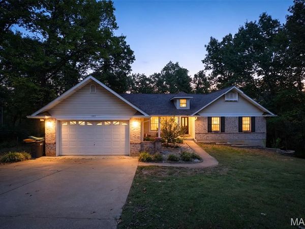1949 The Woods Circle, Barnhart, MO 63012