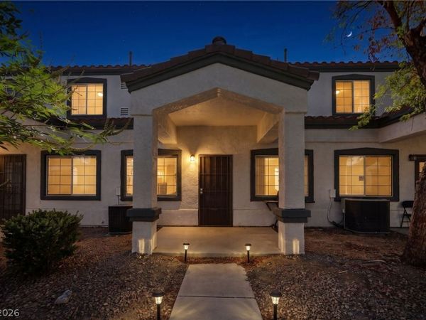 5330 E Charleston Boulevard , Unit 45, Las Vegas, NV 89142