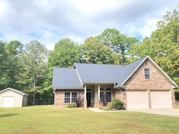 165 Crestwood Drive, Mount Ida, AR 71957