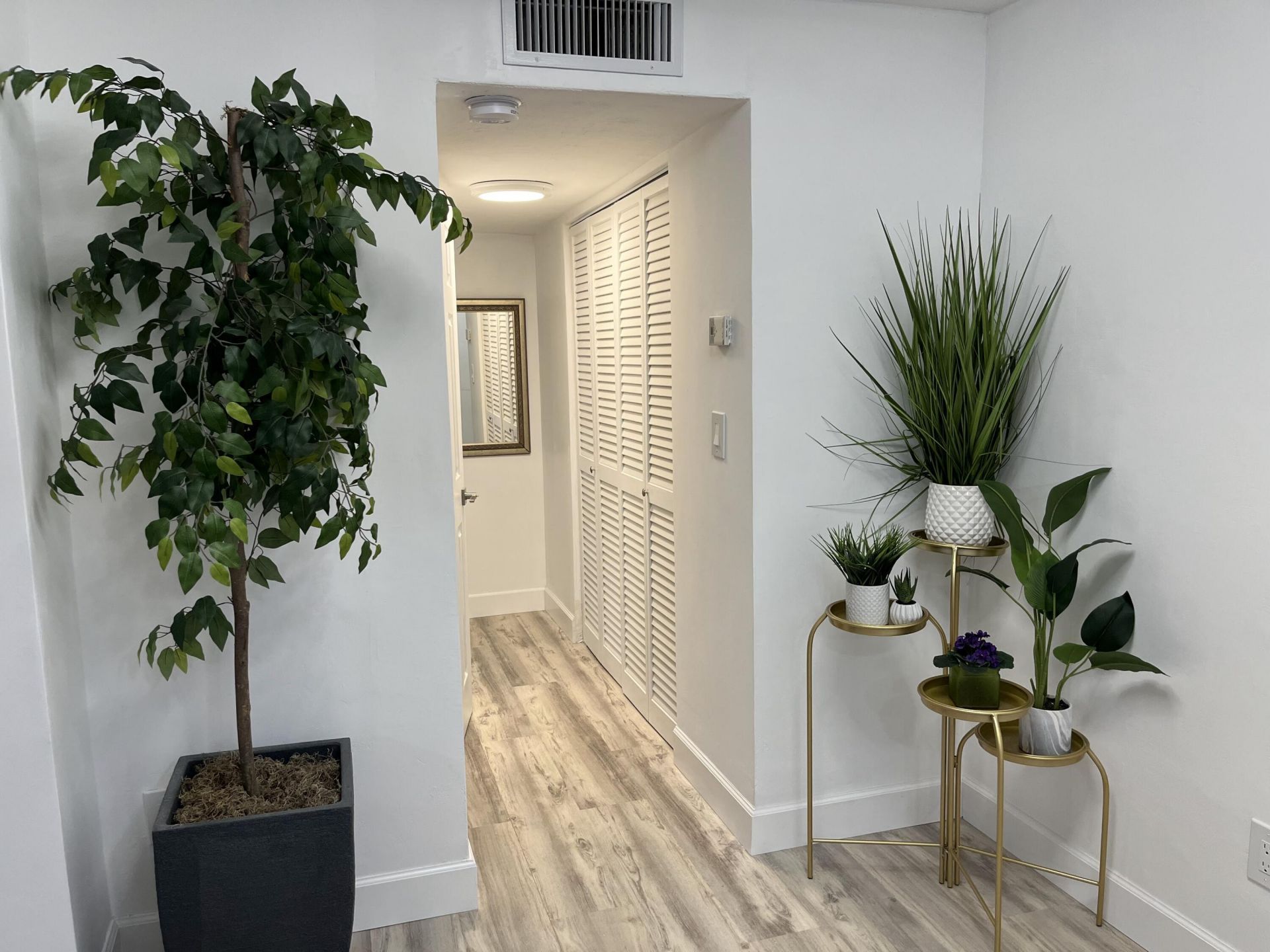 11685 Canal Drive, Unit 304, North Miami, FL 33181 Photo