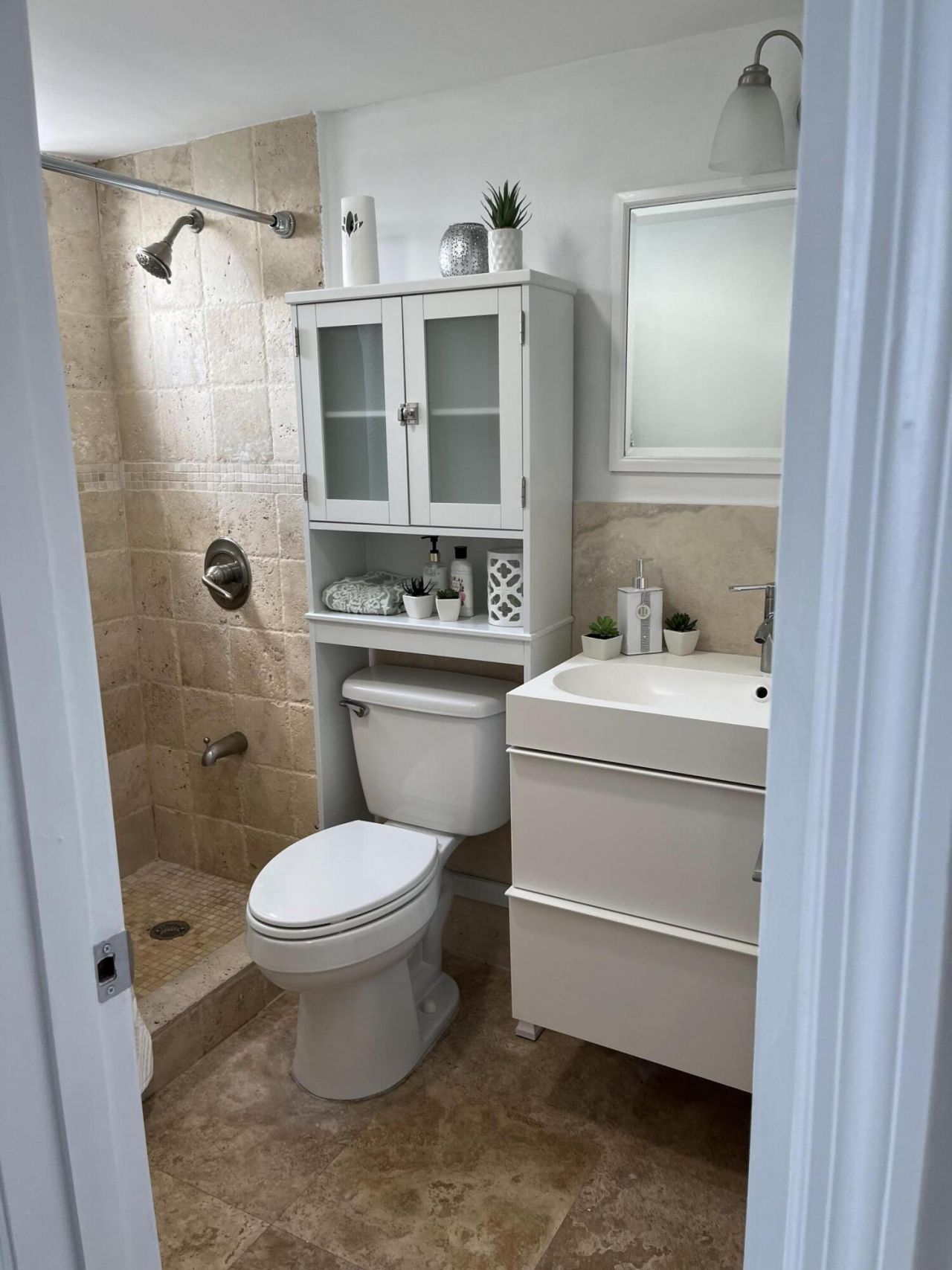 11685 Canal Drive, Unit 304, North Miami, FL 33181 Photo