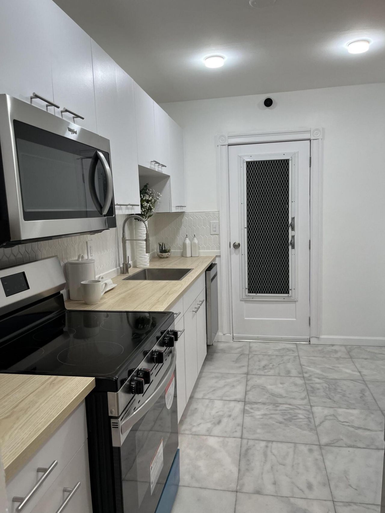 11685 Canal Drive, Unit 304, North Miami, FL 33181 Photo