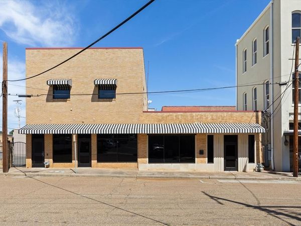 107 W Rusk , Marshall, TX 75670