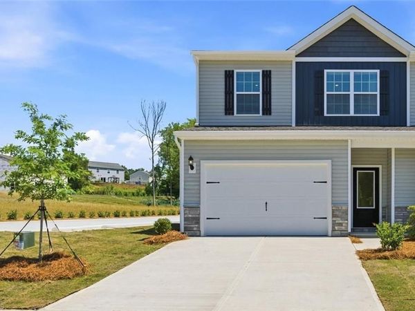 3329 Cider Hill Court , Winston-Salem, NC 27127