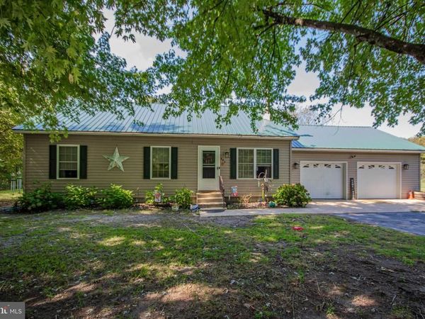404 S MEMORIAL DRIVE, DELMAR, MD 21875