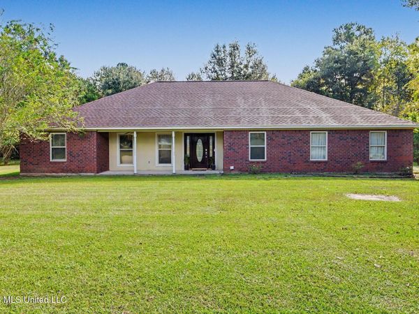 18832 Highway 63, Moss Point, MS 39562