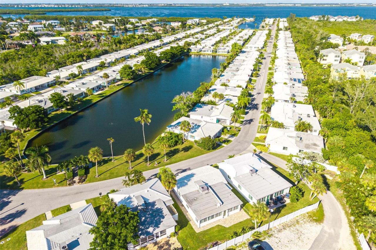 546 Spanish Drive S, Longboat Key, FL 34228 Photo