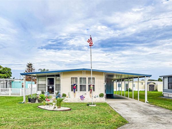 5402 MOHAWK STREET , ZEPHYRHILLS, FL 33542