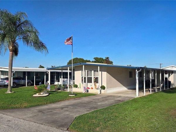 5402 MOHAWK STREET , ZEPHYRHILLS, FL 33542