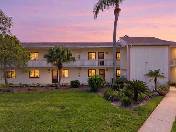 151 LAKEVIEW WAY , Unit 151, OLDSMAR, FL 34677