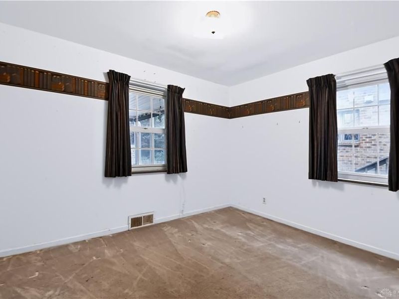 212 Dell Park Avenue, Oakwood, OH 45419 Photo 12
