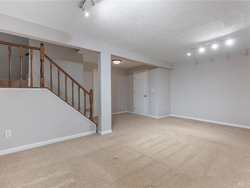 6355 Corbly Road, Unit 13, Cincinnati, OH 45230 Photo 23