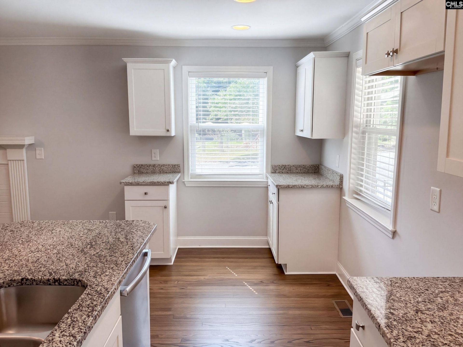 1005 Brandon Avenue  Photo 9