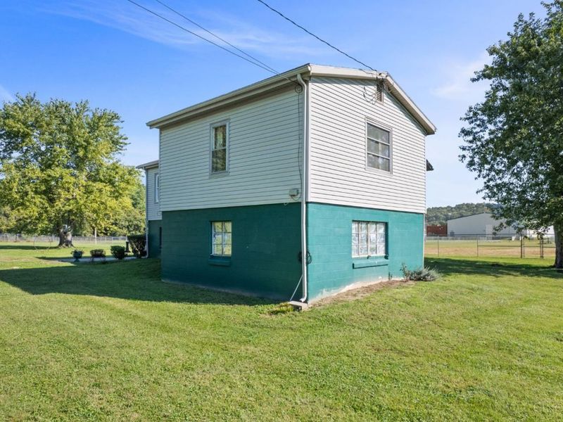 8424 2ND ST US Highway 52, Manchester, OH 45144 Photo 5